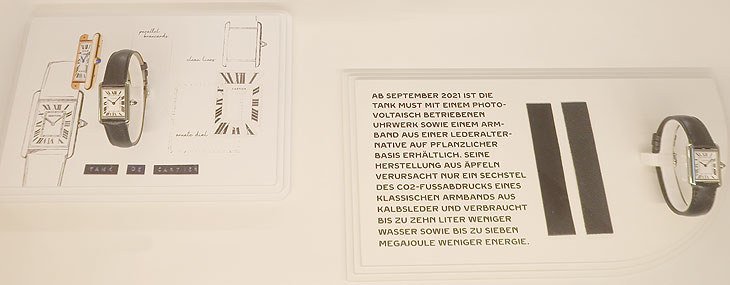 die neue "Tank Must Solarbeat Photovoltaik" Uhr wird natürlich auch ausgestellt in der Cartier Ausstellung zu Ehren der legendären Tank Uhr vom 10.-24. Juli 2021 in München (©Foto: Martin Schmitz)